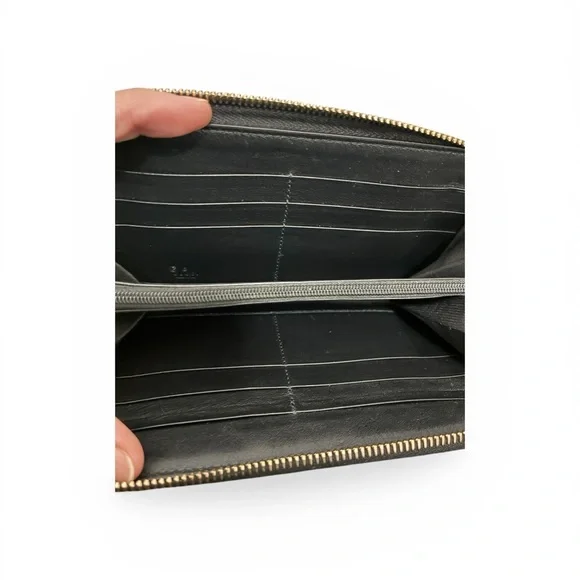 Gucci Microguccissima Zip Around Wallet - Picture 9 of 10